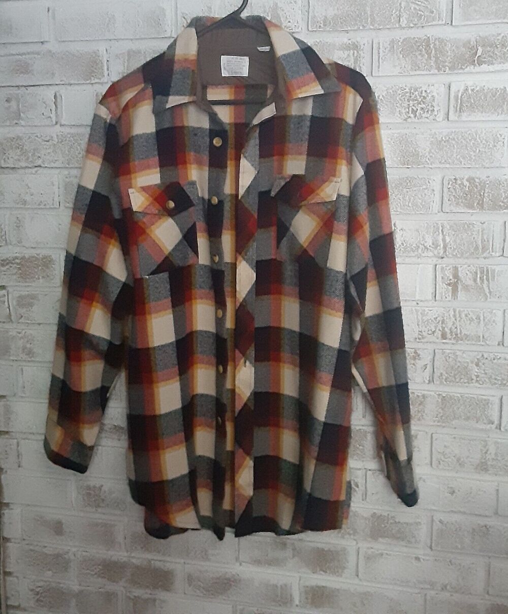 Vintage Sears sz M Plaid Button Up Timeless
